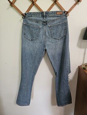 Abercrombie Girlfriend Straight Leg Jean